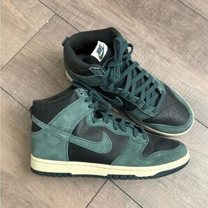 Nike Dunk High Retro Premium - size M8 / W9.5